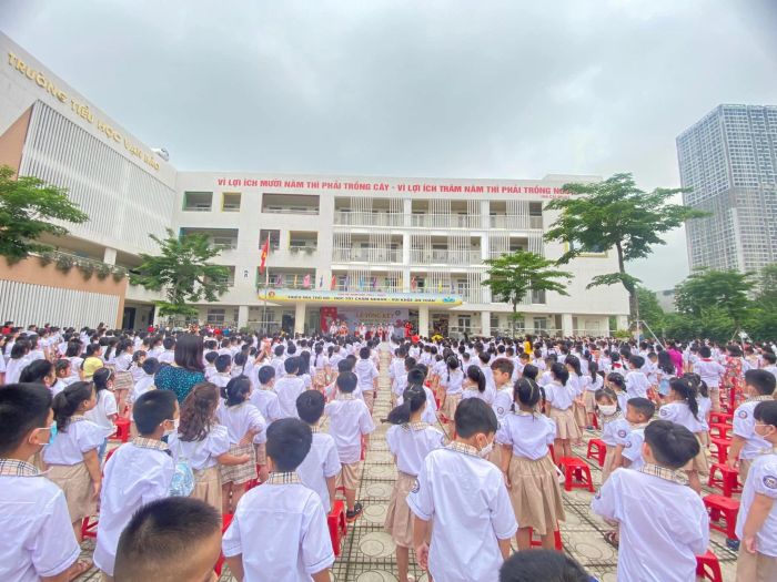 Hình ảnh sinh động về các hoạt động học tập tại trường