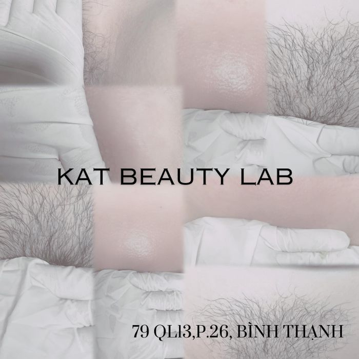 Hình ảnh quy trình wax lông chuyên nghiệp tại Kat Waxing Lab