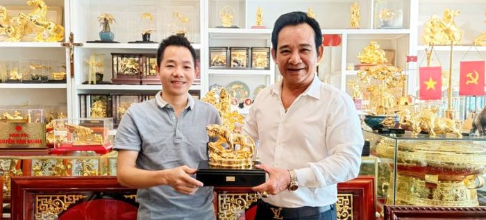 Không gian trưng bày tinh tế tại Đồ Đồng Việt