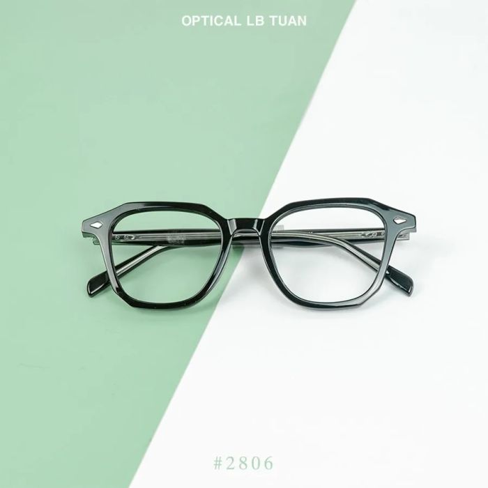 Bộ sưu tập gọng kính đa dạng tại Optical LB Tuấn