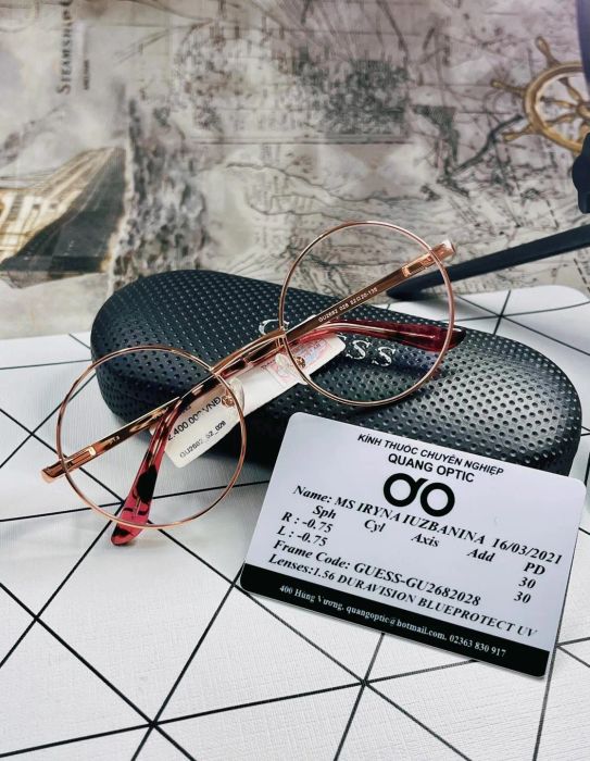 Không gian sang trọng tại Quang Optic