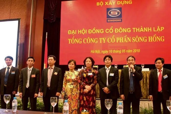 May Sông Hồng - Dây chuyền sản xuất tự động hóa hiện đại