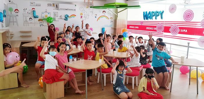 Hình ảnh lớp học tương tác tại Apax Leaders