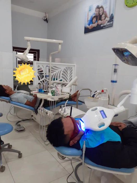 Hình ảnh quy trình tẩy trắng chuyên nghiệp tại Nha khoa Minh Đức - Tam Kỳ (ảnh 2)