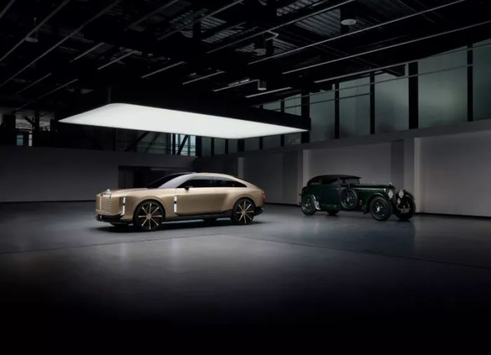 Bentley-EXP-15-Concept 3.PNG