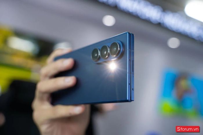 Samsung Galaxy Z Fold 7 có mấy phiên bản? Tiết lộ thông số RAM ấn tượng hình 2