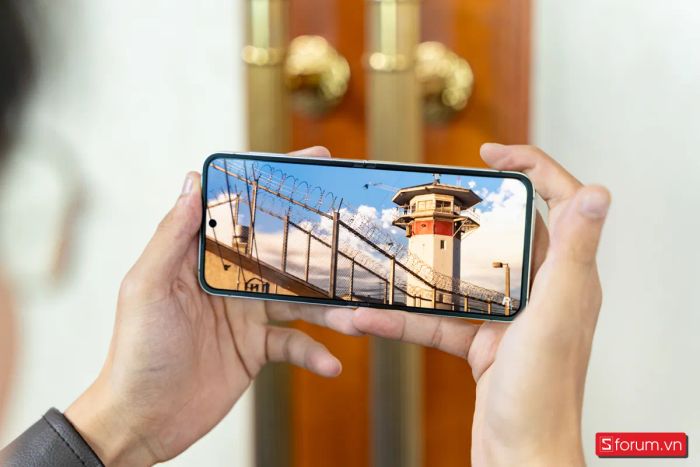 Exynos 2400 là con chip hiệu năng cao được Samsung lựa chọn cho Galaxy Z Flip7 FE.