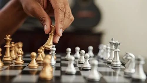Bí quyết giúp 12 con giáp làm chủ ván cờ số phận