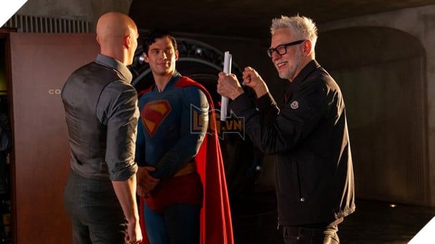 Đạo diễn James Gunn trong vai trò nhà sản xuất và chỉ đạo phim Superman