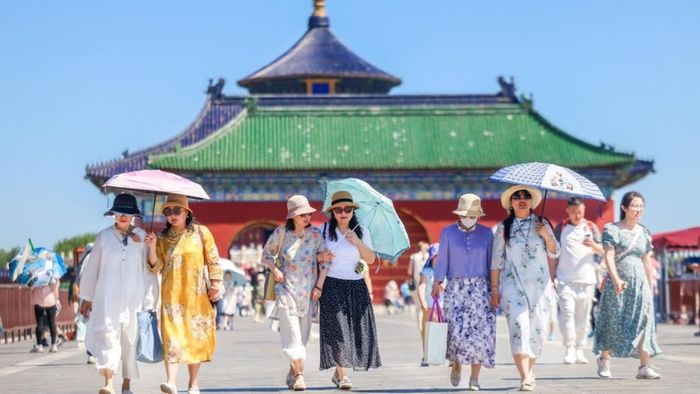 Lưu ý quan trọng về trang phục chống nắng khi du lịch Bắc Kinh vào tháng 6