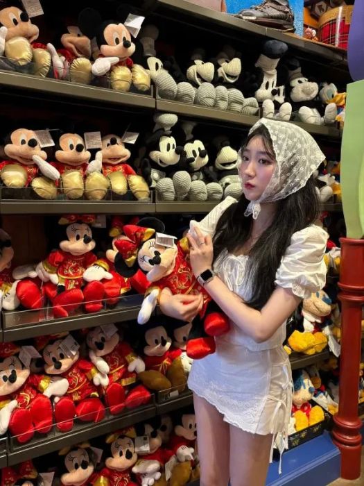 Khám phá Disneytown về đêm