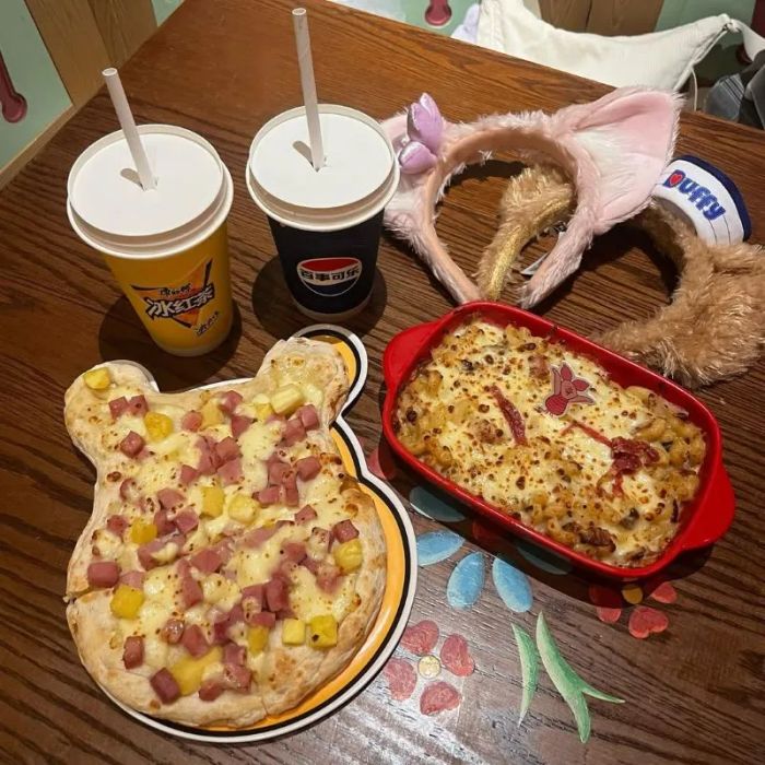 Đặc sản ẩm thực độc đáo chỉ có tại Disneyland Thượng Hải