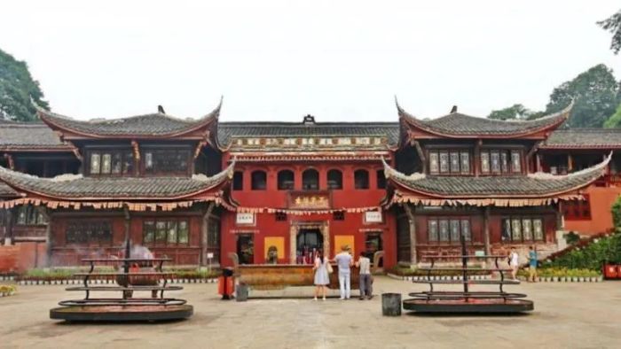 Tham quan chùa Ô Vưu