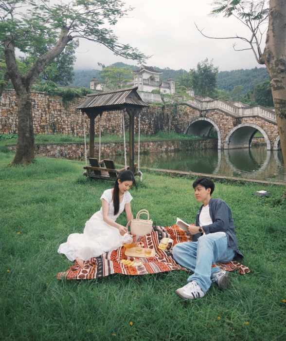 Kham pha ngoi lang co binh yen tai Quang Ninh 2.png