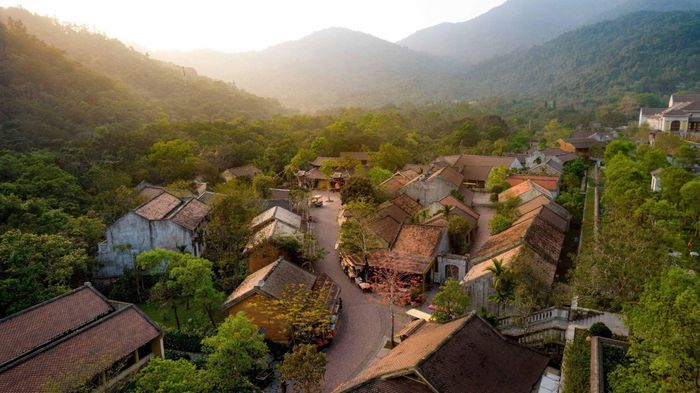 Kham pha ngoi lang co binh yen tai Quang Ninh.jpg
