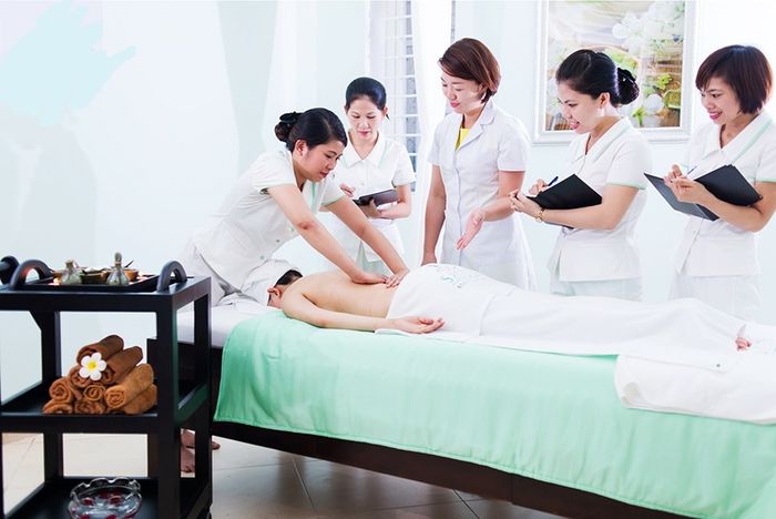 kinh-nghiem-hoc-nghe-mo-spa2.jpg