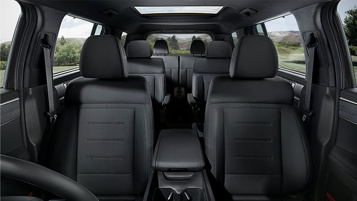 Hyundai-Santa-Fe-Hybrid_TH_021_1.jpg
