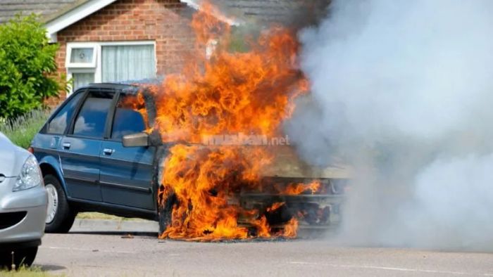 Ý nghĩa tâm linh của giấc mơ thấy xe bị cháy