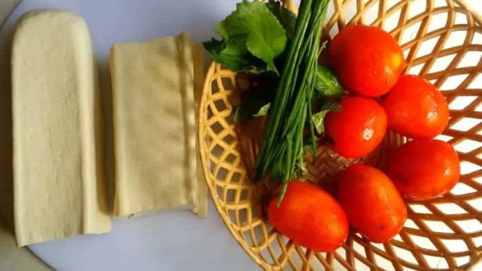 huong-dan-nau-canh-ca-chua-trung-11