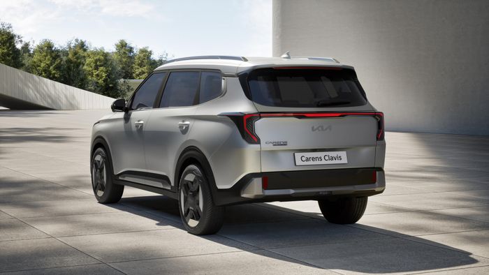 new-2025-kia-carens-clavis-is-an-ev-for-emerging-markets_4.jpg
