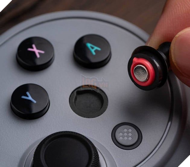 8BitDo trình làng Pro 3: Tay cầm game không dây thế hệ mới với hệ thống nút ABXY có thể tháo lắp và công nghệ chống drift joystick tiên tiến