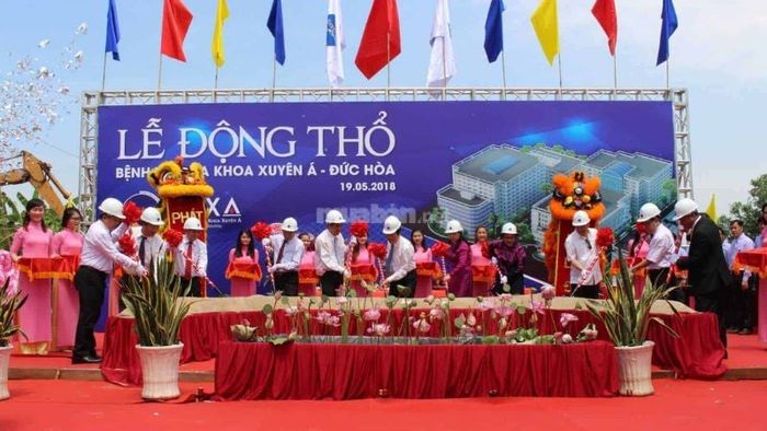 Khởi công xây dựng