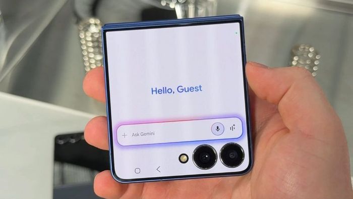 So sánh Galaxy Z Flip 7 và Flip 6