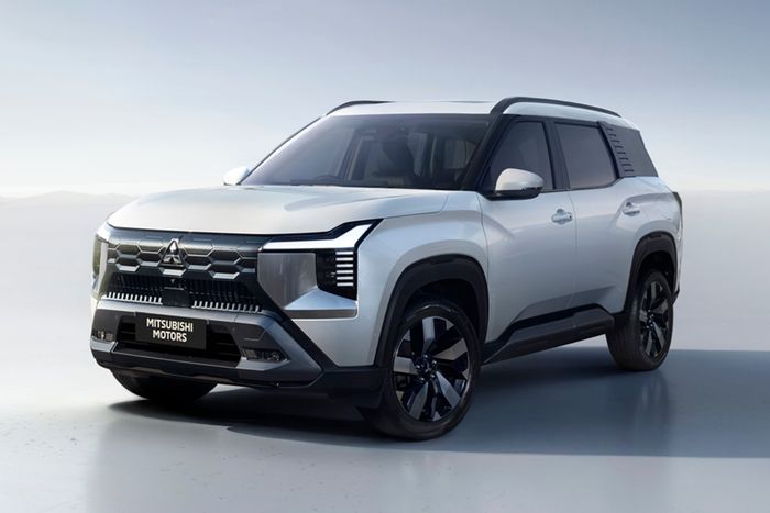 Mitsubishi DESTINATOR 2026-a1.jpg