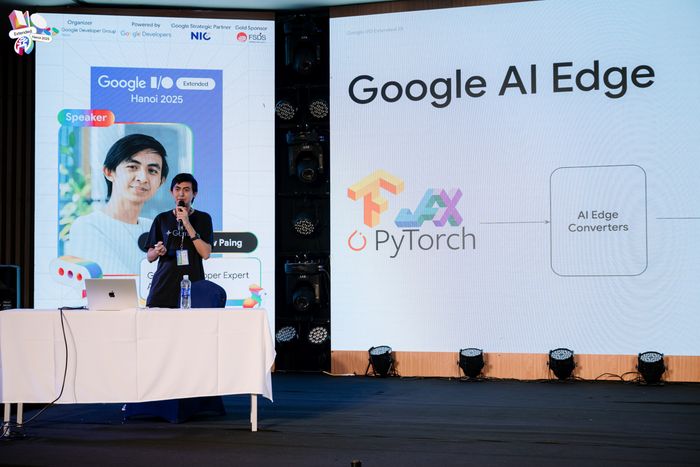On Device ML & AI trên Android - Diễn giả Aung Kyaw Paing (GDE về Android)