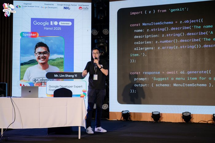 Building AI Powered Apps with Firebase Studio with Gemini API and Genkit - Bài thuyết trình của diễn giả Lim Shang Yi (GDE về Firebase)