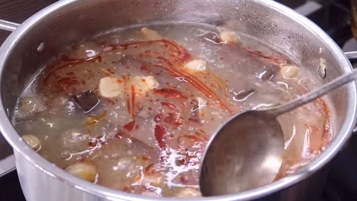 cach-nau-banh-canh-ghe-3
