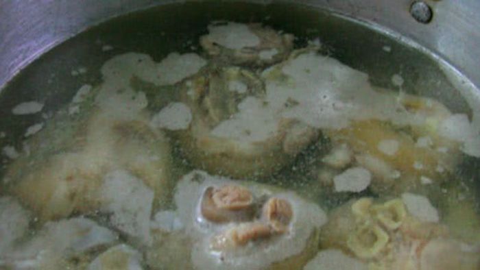 cach-nau-banh-canh-ghe-11