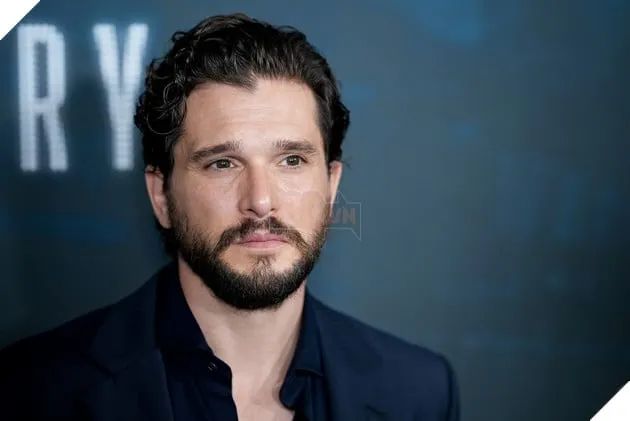 Ảnh chụp diễn viên Kit Harington