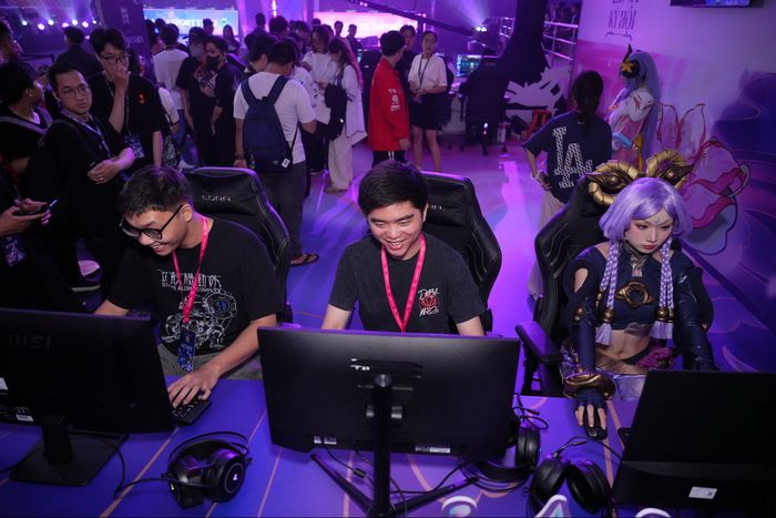 Saigon Dino chính thức đăng quang ON Live VCS 2025, khép lại thành công chuỗi sự kiện Hoa Linh Kỳ Hội