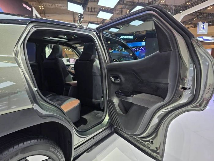 Hình ảnh Suzuki e VITARA 11.jpg