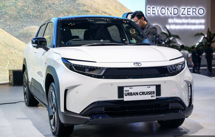 Toyota Urban Cruiser EV.jpg