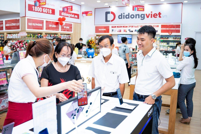 cua hang ban dien thoai hang dau TPHCM 2.png