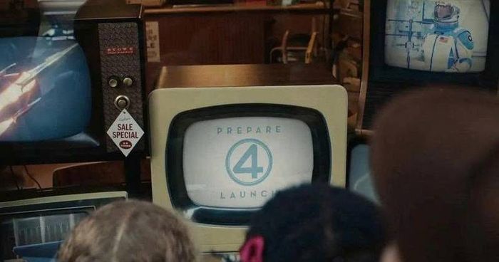 Bộ Tứ Siêu Đẳng: Bước Đi Đầu Tiên mang phong cách retro độc đáo và hấp dẫn
