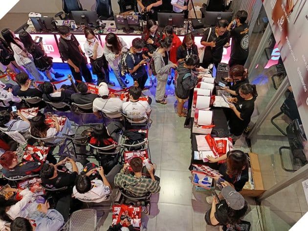 LCK 2025: Các Viewing Party T1 Home Ground rộn ràng khắp cả nước ăn mừng chiến công hiển hách trước đội tuyển GEN.G