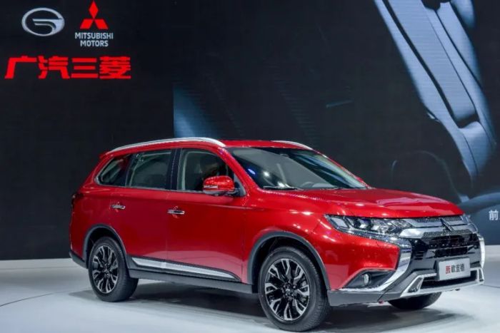 Mitsubishi tQ.jpg
