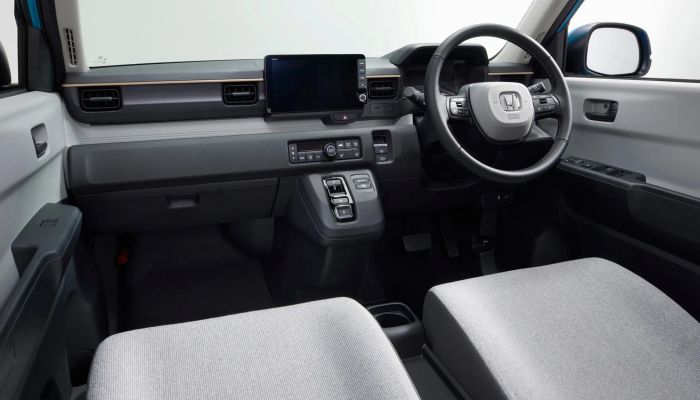 Honda N-ONE e 4.jpg