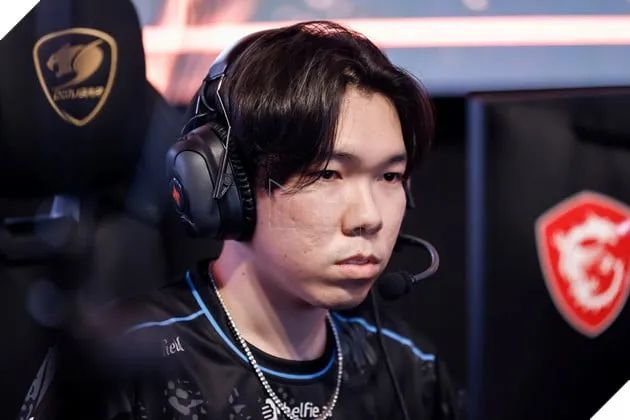 Slayder vẫn chưa thể đưa CHF tới chiến thắng trọn vẹn
