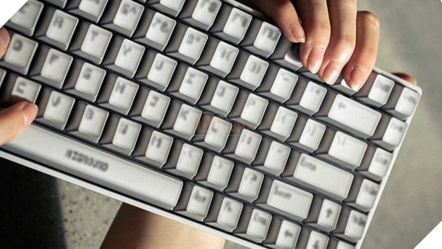 BLUR Basecamp 75+: Diện mạo mờ ảo khác biệt nhưng trải nghiệm sử dụng vô cùng chuyên nghiệp