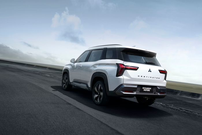 Mitsubishi Destinator (15).jpg