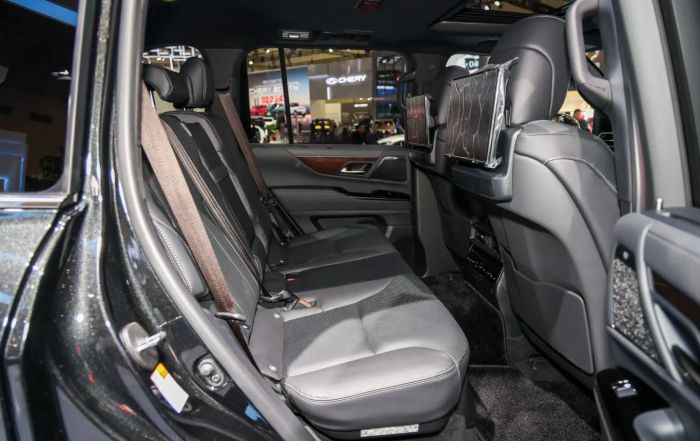 Lexus LX 700h 4.jpg