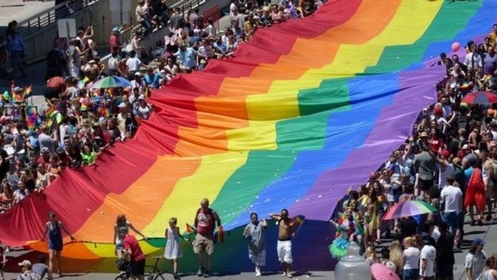 monkey-day-va-cong-dong-lgbt