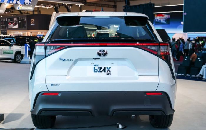 2025-GIIAS-Toyota-bZ4X-FL-1 5.jpg