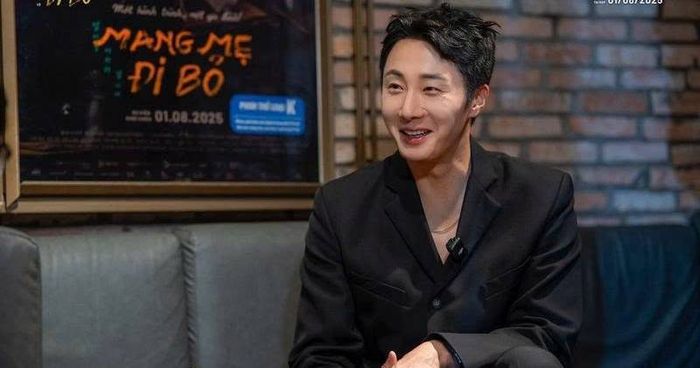 Ngôi sao Hàn Quốc Jung Il Woo đã tới Việt Nam tham gia các hoạt động quảng bá cho phim Mang Mẹ Đi Bỏ