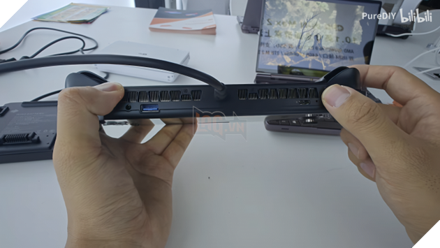 GPD Win 5 chính thức ra mắt: Thiết bị chơi game di động sử dụng chip AMD Ryzen hiệu năng cao nhưng không tích hợp pin bên trong