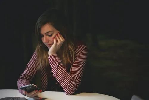những mặt trái khi 12 chòm sao có thói quen suy nghĩ quá độ